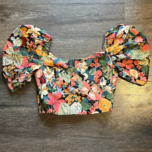 ZARA Floral Puff Sleeve Crop Top 🌹 - Picture 2 of 5